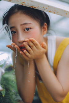 从你的全世界路过电影
